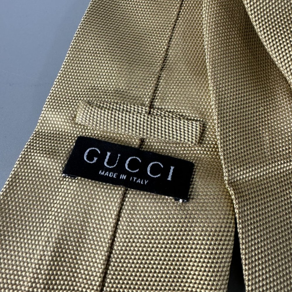 Vintage Gucci Golden 100% Silk Necktie - Picture 9 of 11